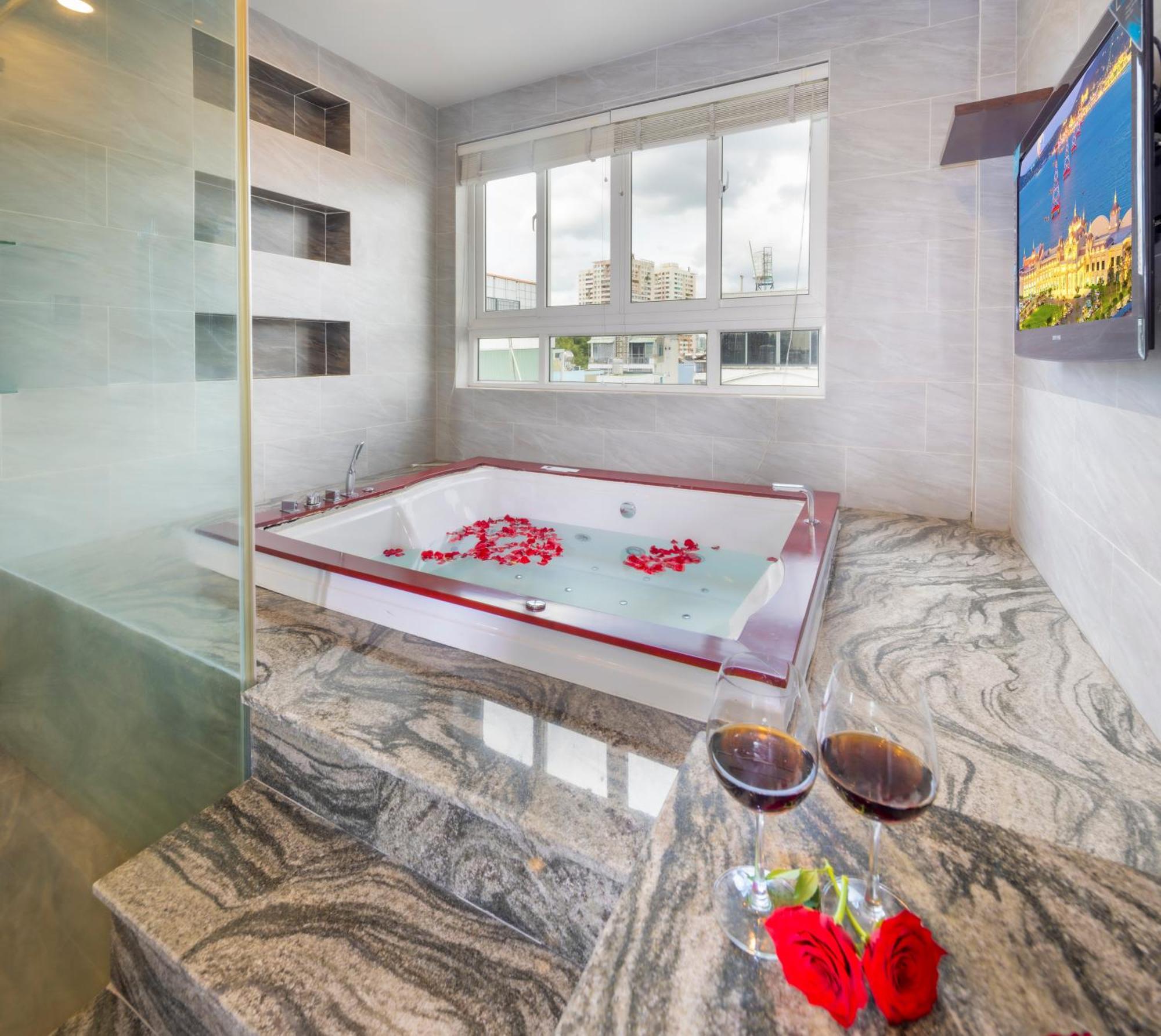 Diamond Crown 2 Khách sạn TP. Hồ Chí Minh